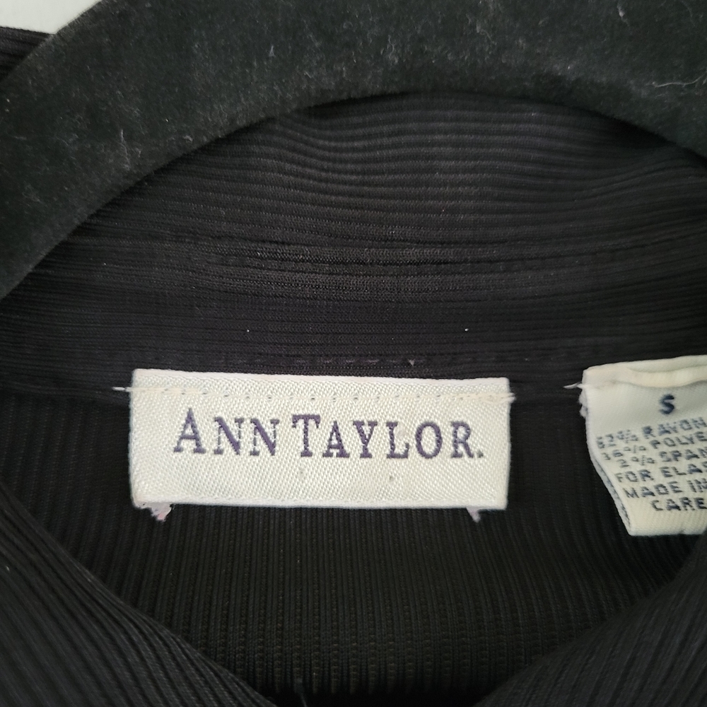 Ann Taylor blouse - Picture 2 of 5